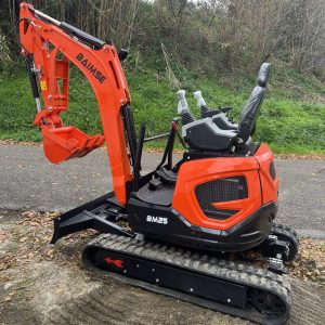 Mini Pelle Rotative Baimse 2500 kg, Moteur 3 Cylindres Kubota D1105 | Émeraude-Pelle